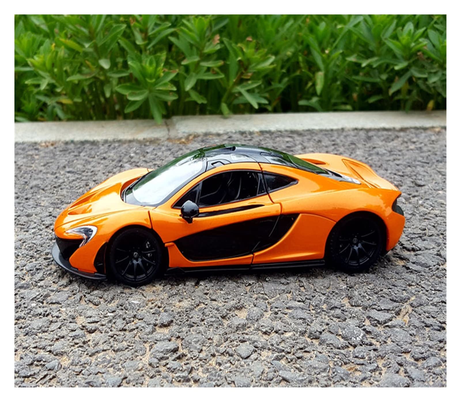 Amazon | 1:18 マクラーレン P1 スーパーカー おもちゃの合金車